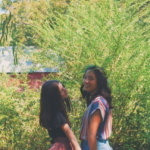 Meet your Posher, Ava - Picture 1 of 1